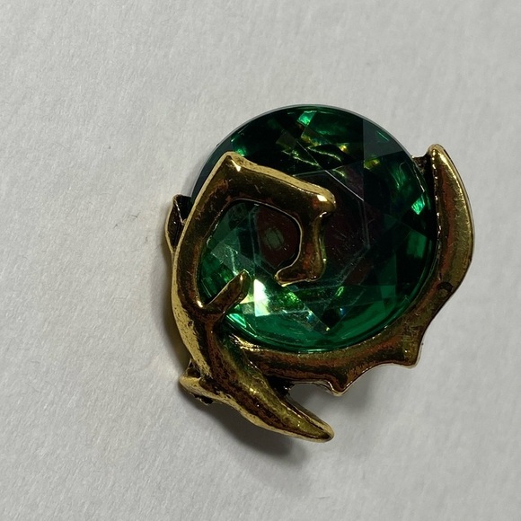 The Legend of Zelda Ocarina of Time - The Spiritual Stone : Kokiri's Emerald Pin - Picture 3 of 6